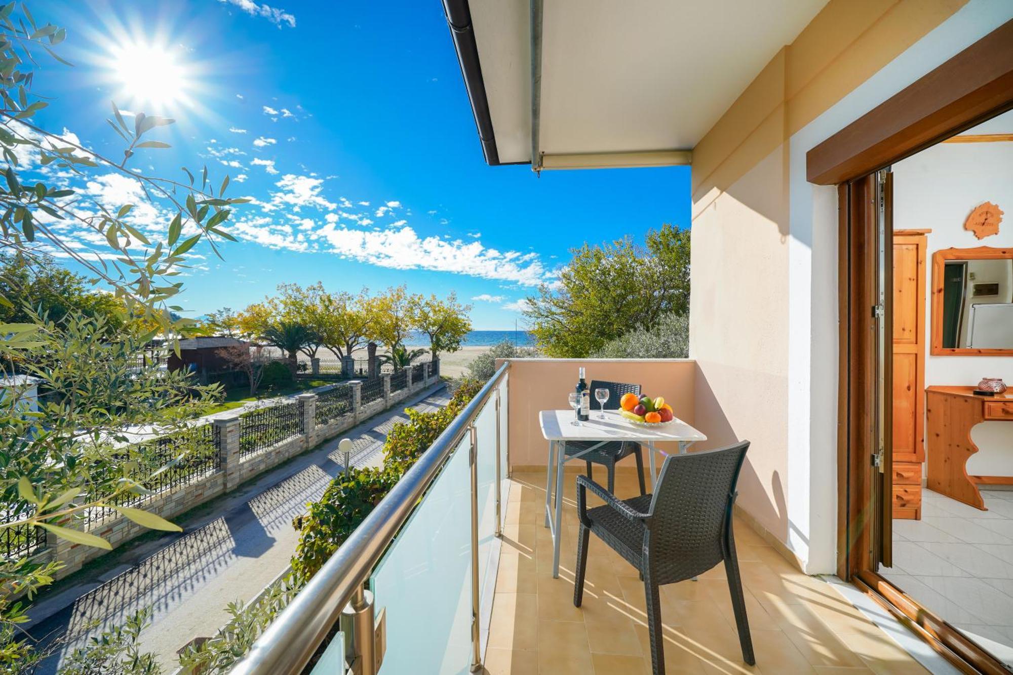 Opalium Beach Front Suites Potósz Kültér fotó