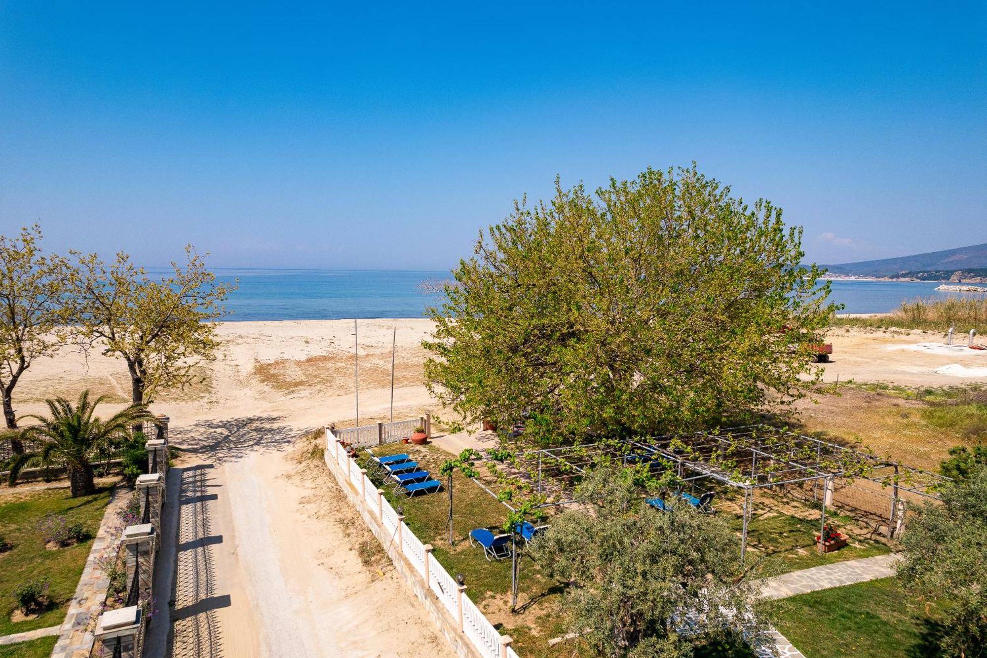 Opalium Beach Front Suites Potósz Kültér fotó