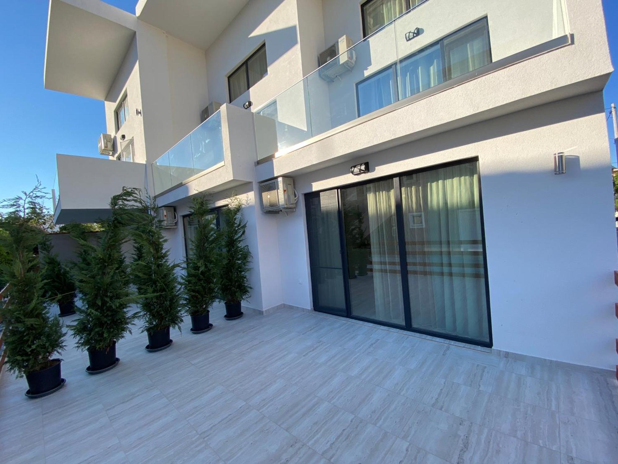 Opalium Beach Front Suites Potósz Kültér fotó