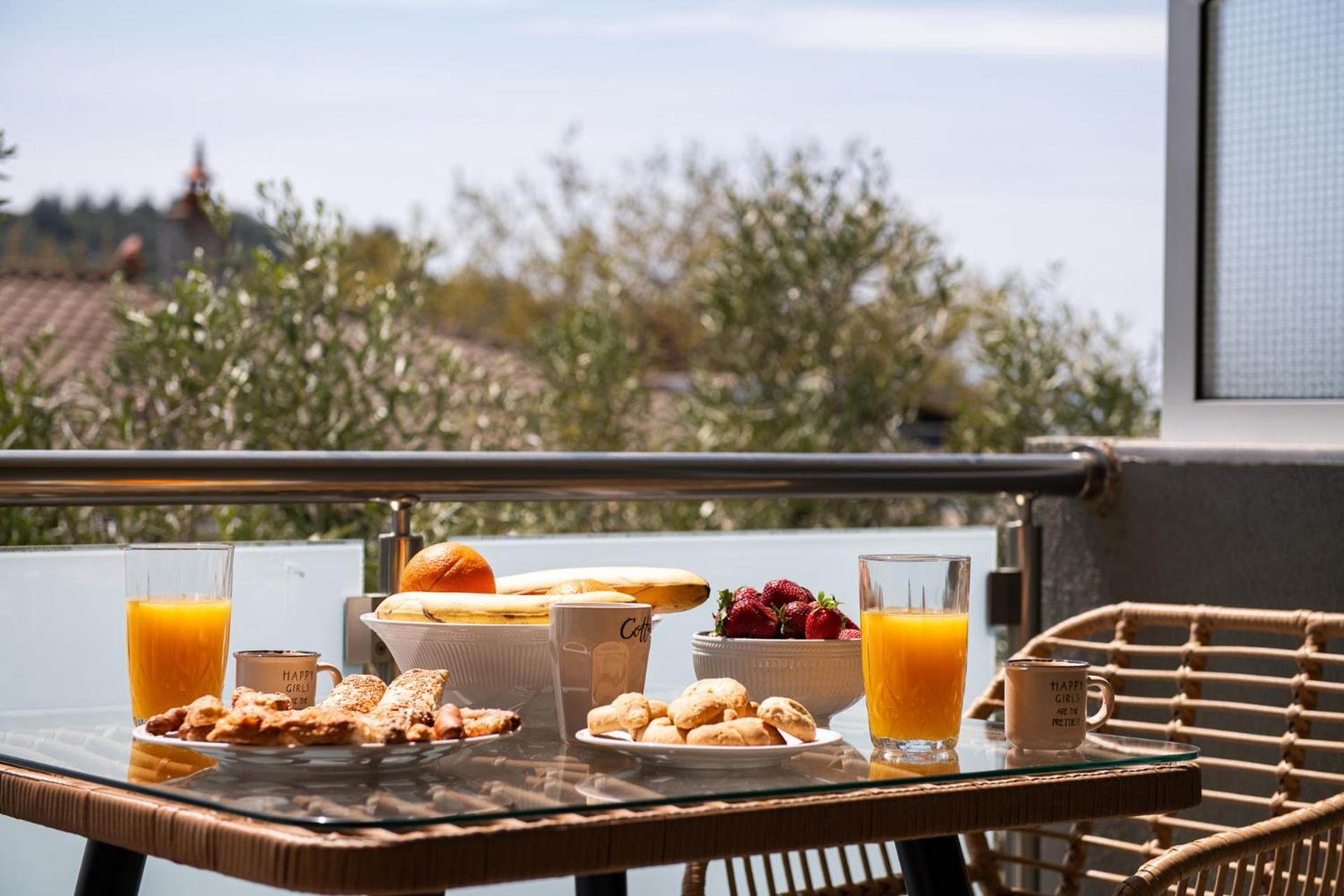 Opalium Beach Front Suites Potósz Kültér fotó